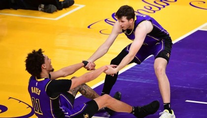 签约达成，重回湖人！最后一笔关键补强，老詹第5冠有戏