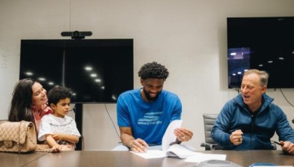 mk体育-一夏天砸6.1亿！费城豪赌三巨头，大帝健康决定命运